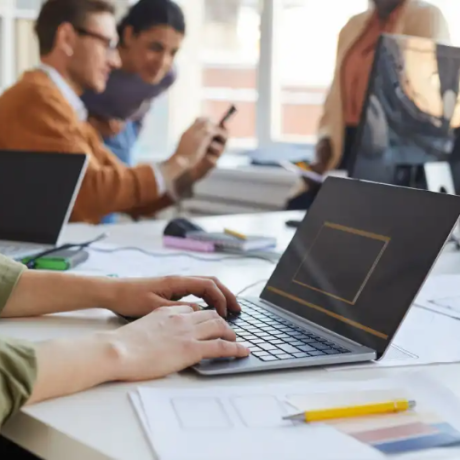 تصویر ارزان ترین و به صرفه ترین لپ تاپ های اداری و خانگی بازار ایران