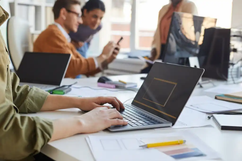 تصویر ارزان ترین و به صرفه ترین لپ تاپ های اداری و خانگی بازار ایران