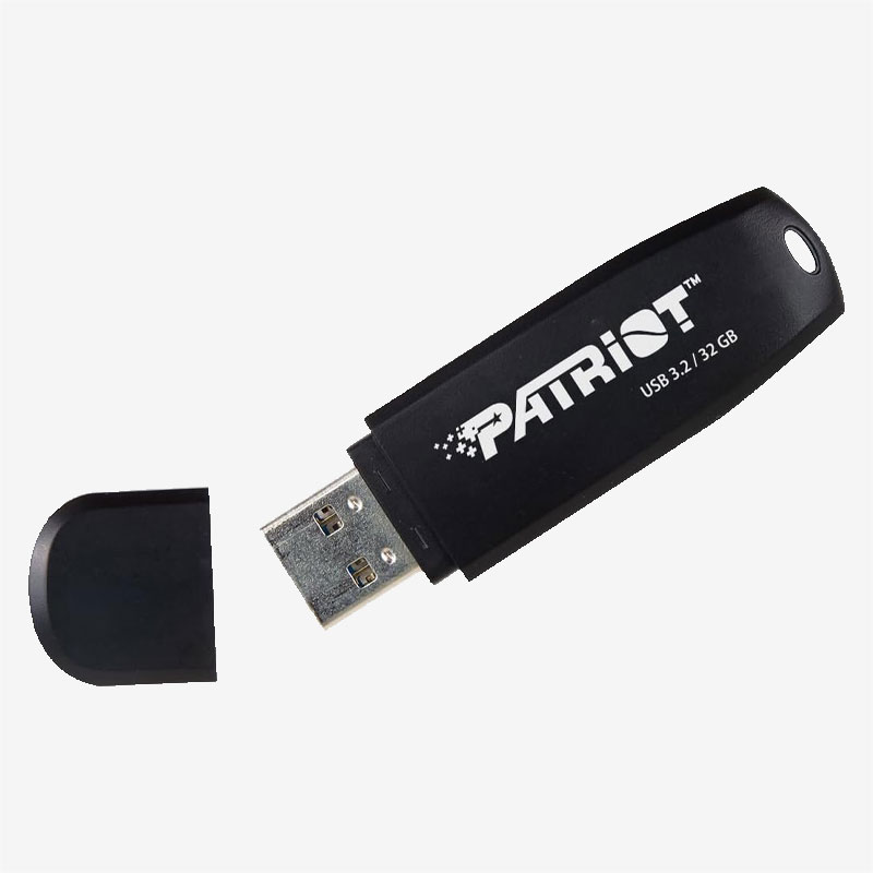 Patriot Black 32GB Xporter Core Flash Memory